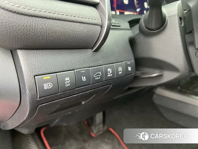 Toyota Camry 2021 Белый из Китая, фото 6