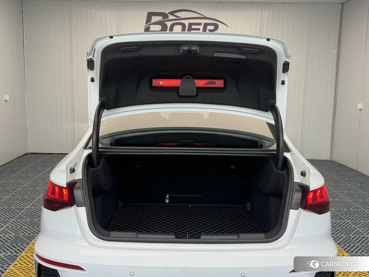Audi A3 2023 Белый из Китая, фото 6