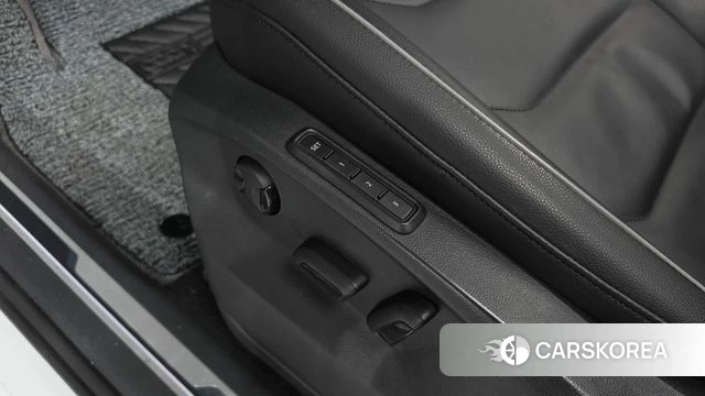 Volkswagen Tiguan second Generation 2018 Белый из Кореи, фото 6