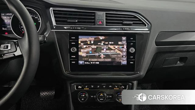 Volkswagen Tiguan second Generation 2020 Серый из Кореи, фото 6