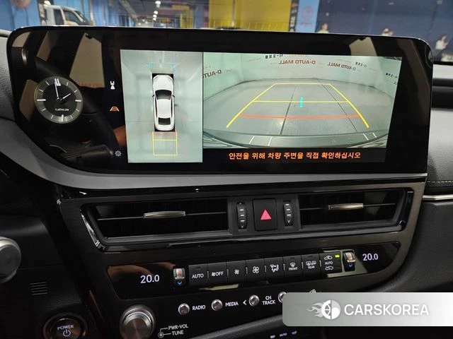 Lexus ES300h 7th generation 2025 Серебристо-серый из Кореи, фото 6