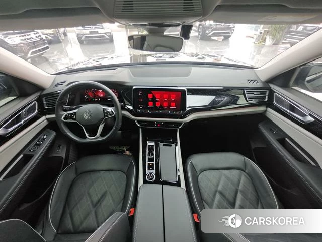 Volkswagen Tourang 2022 Черный из Китая, фото 6