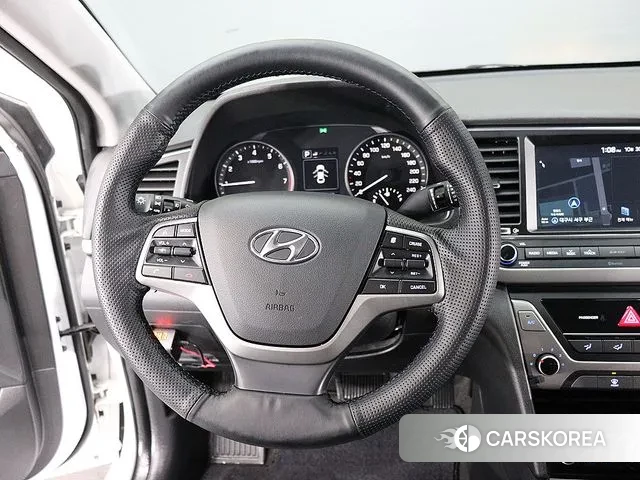 Hyundai Avante AD 2018 Белый из Кореи, фото 6