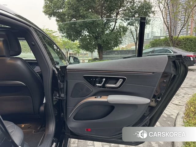 Mercedes-Benz EQS 2024 Черный из Китая, фото 6