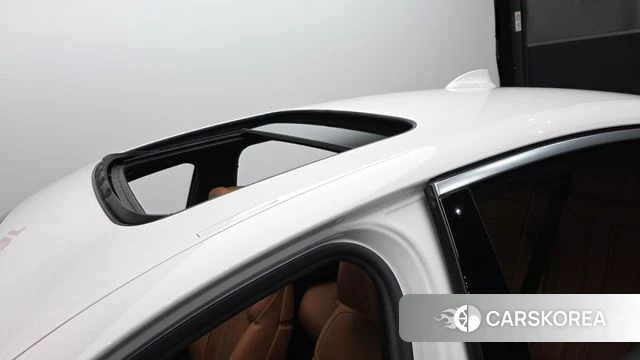 BMW 5 Series (G30) 2021 Белый из Кореи, фото 6