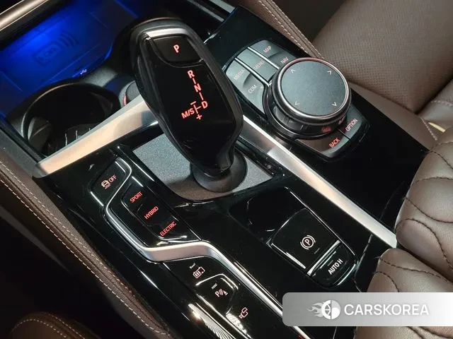 BMW 5 Series (G30) 2023 Серый из Кореи, фото 6