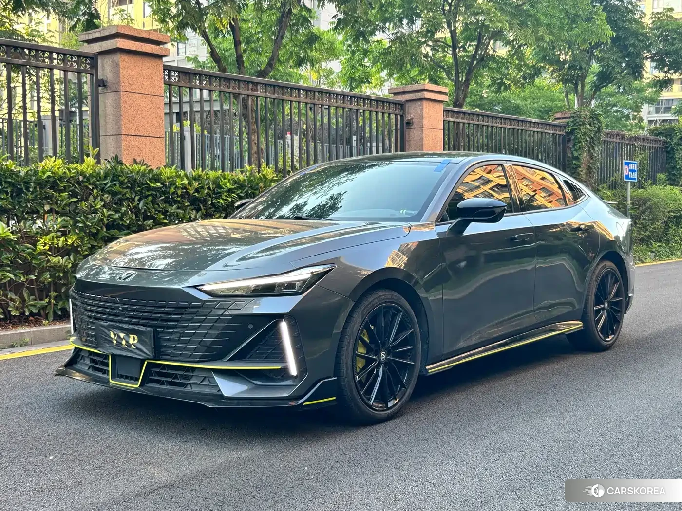 Chang'an UNI-V 2023 Silver/gray из Китая, фото 6