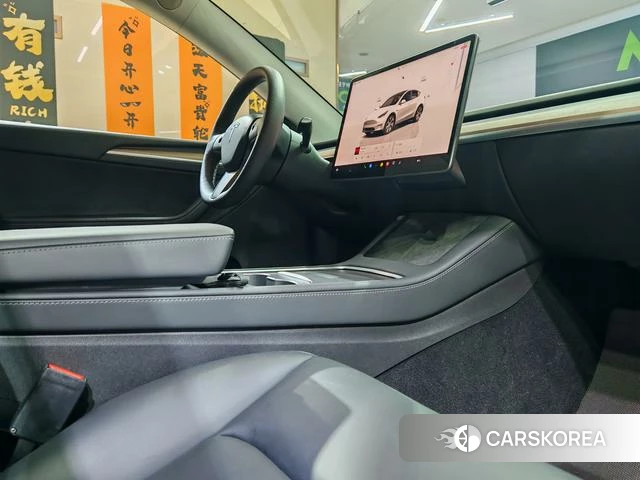 Tesla Model Y 2022 Белый из Китая, фото 6