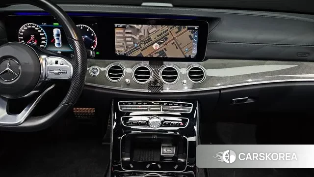 Mercedes-Benz E-Class W213 2019 Черный из Кореи, фото 6