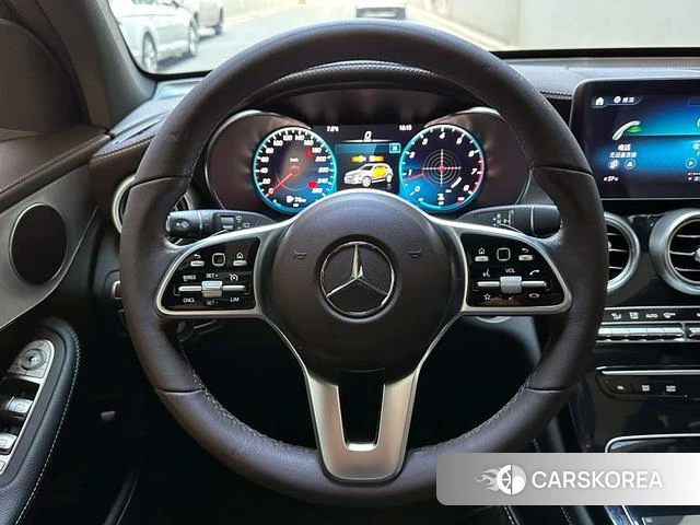 Mercedes-Benz GLC 2021 Белый из Китая, фото 6