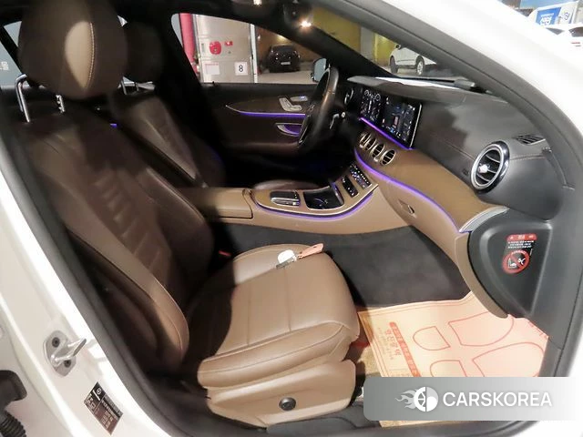 Mercedes-Benz E-Class W213 2022 Белый из Кореи, фото 6