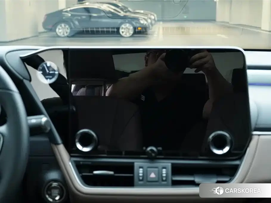 Lexus ES 2026 Silver/gray из Китая, фото 6