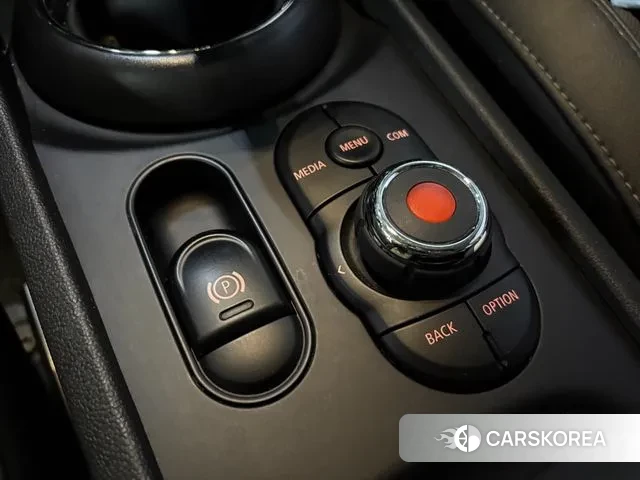 Mini Cooper Clubman 2019 Темно-зеленый из Кореи, фото 6