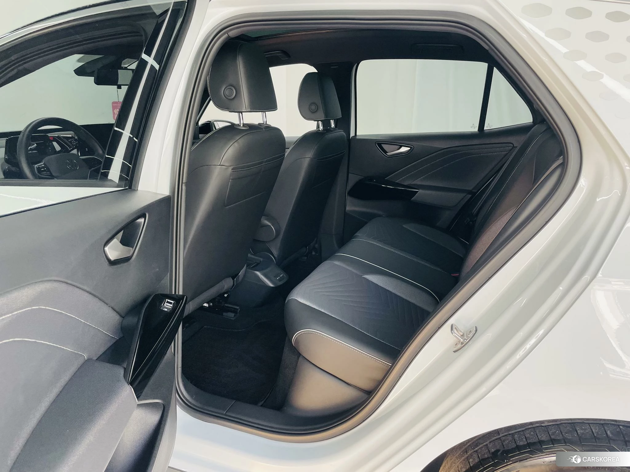 Volkswagen ID.3 2023 Белый из Китая, фото 6