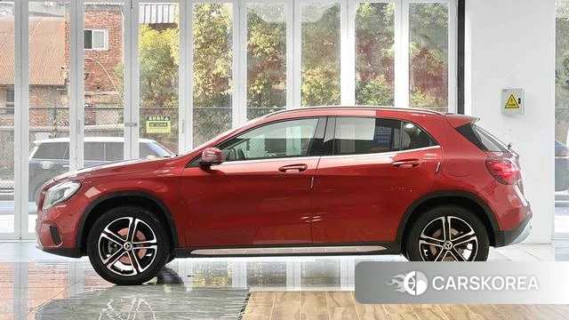 Mercedes-Benz GLA 2018 Красный из Китая, фото 6