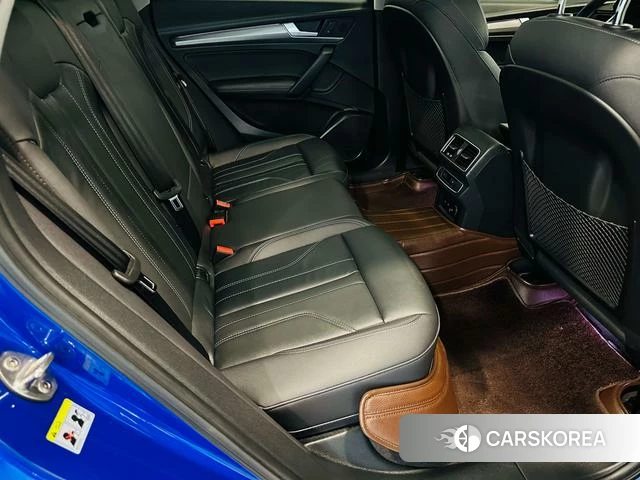 Audi Q5L 2021 Синий из Китая, фото 6