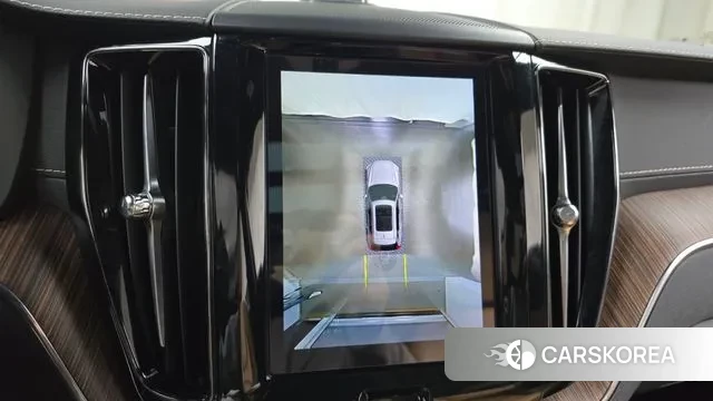 Volvo XC60 second Generation 2021 Белый из Кореи, фото 6