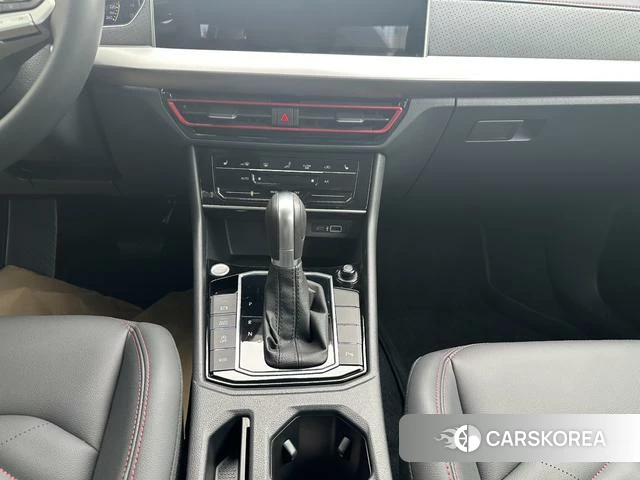 Volkswagen Lavida 2024 Белый из Китая, фото 6