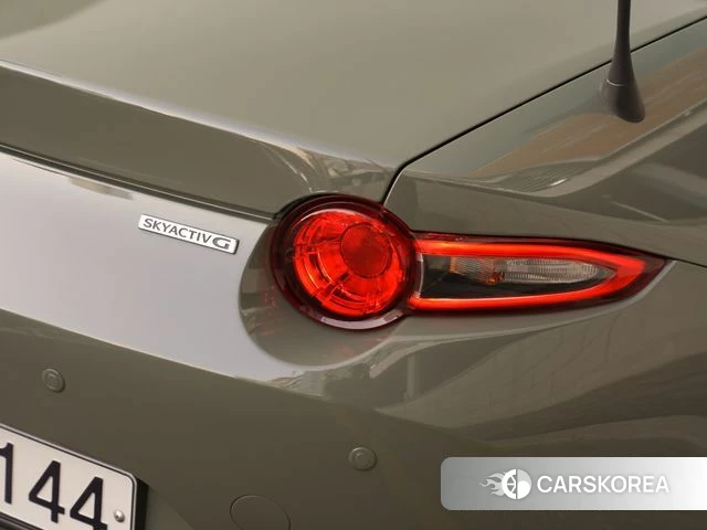 Mazda MX-5 MIATA 2019 Светло-зеленый из Кореи, фото 6