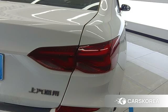 Chevrolet Cruze 2022 Белый из Китая, фото 6