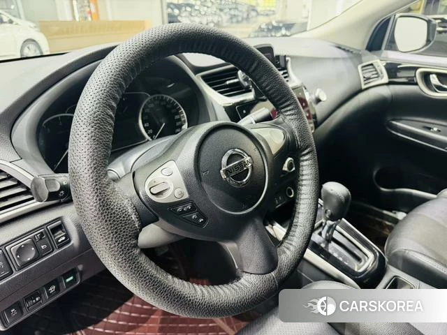 Nissan Xuan Yi 2021 Темно-серый из Китая, фото 6