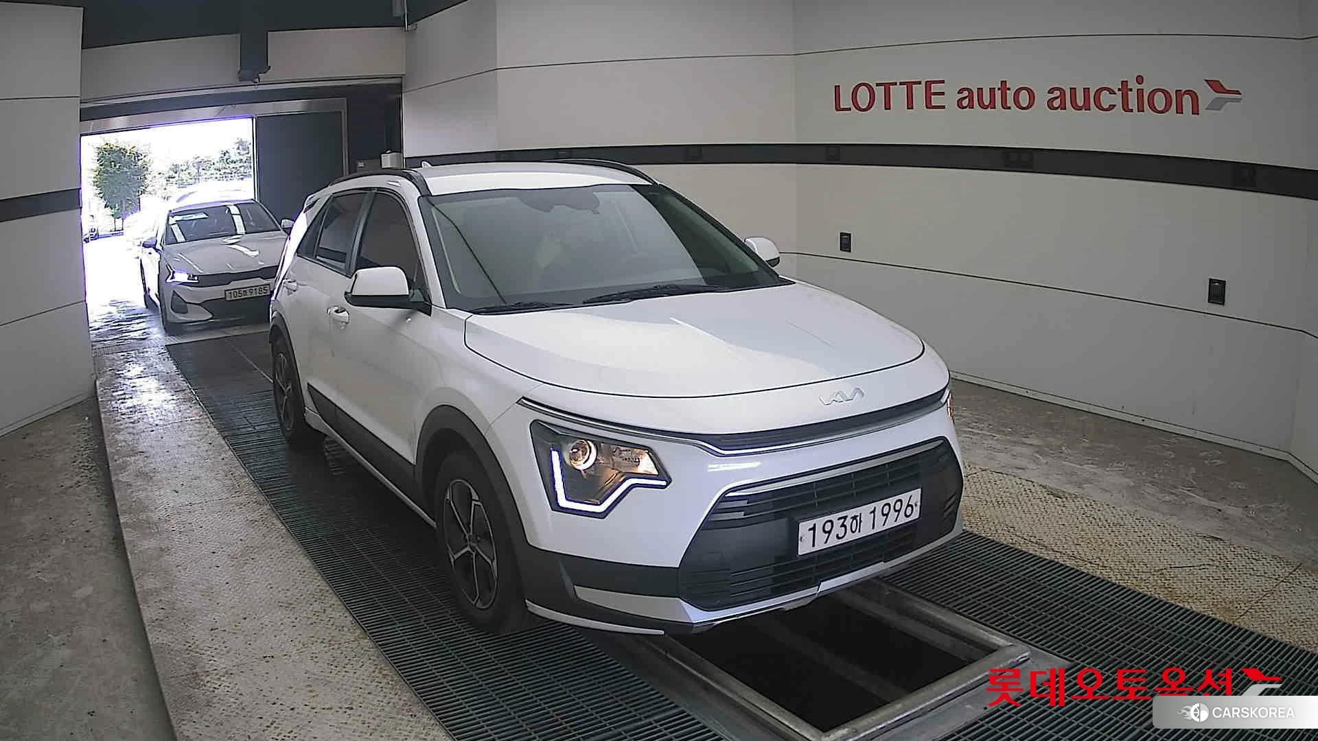 Kia Niro Hybrid 2022 Snow White Pearl (optional) из Кореи, фото 6