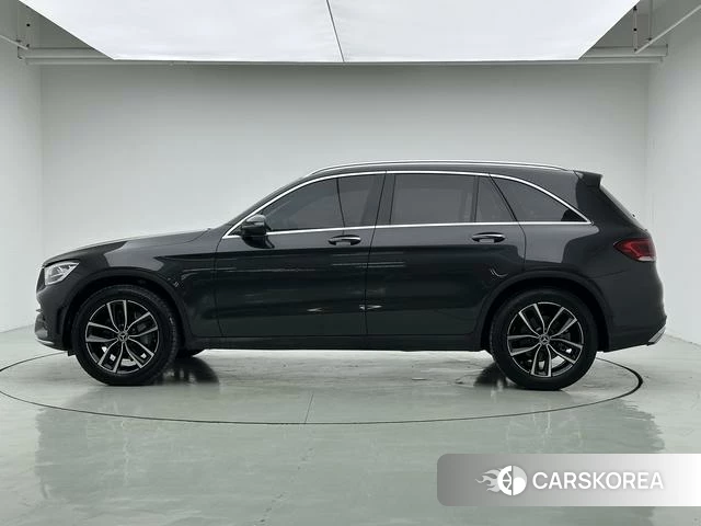 Mercedes-Benz GLC 2021 Темно-серый из Китая, фото 6