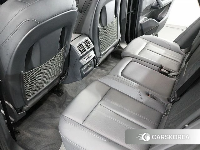 Audi Q5 (FY) 2023 Черный из Кореи, фото 6