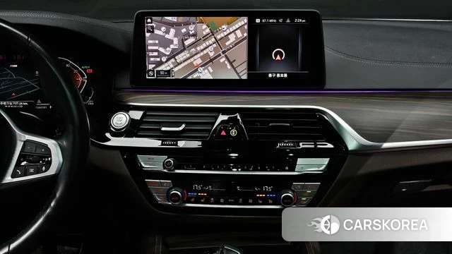 BMW 5 Series (G30) 2021 Белый из Кореи, фото 6