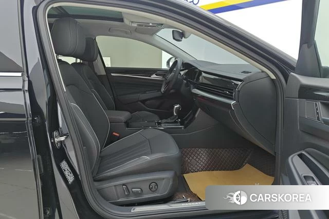 Volkswagen Passat 2024 Черный из Китая, фото 6