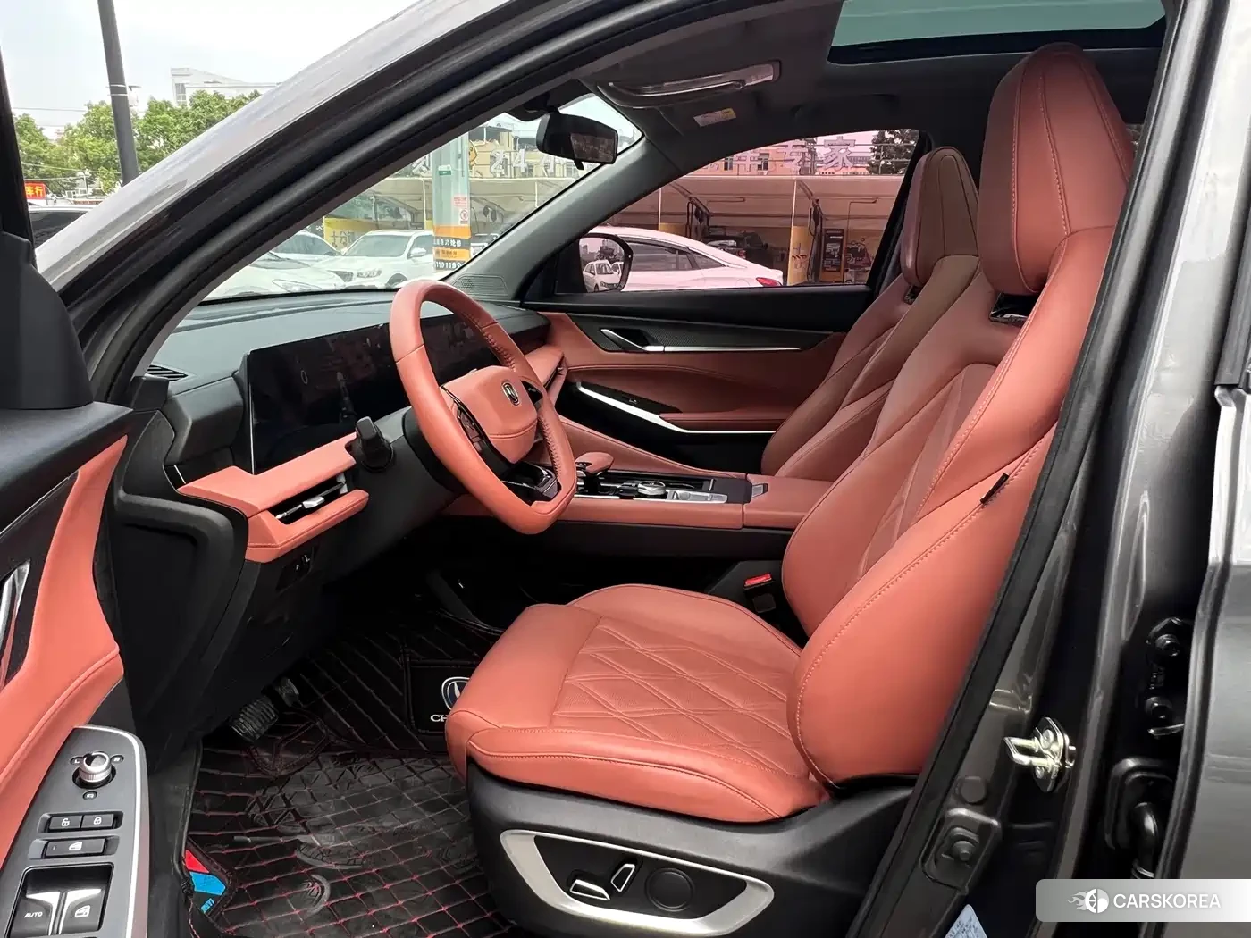Chang'an Changan CS75PLUS 2023 Silver/gray из Китая, фото 6