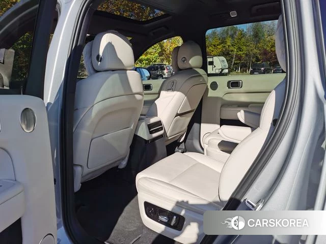 Ideal car Ideal L9 2023 Серебристо-серый из Китая, фото 6