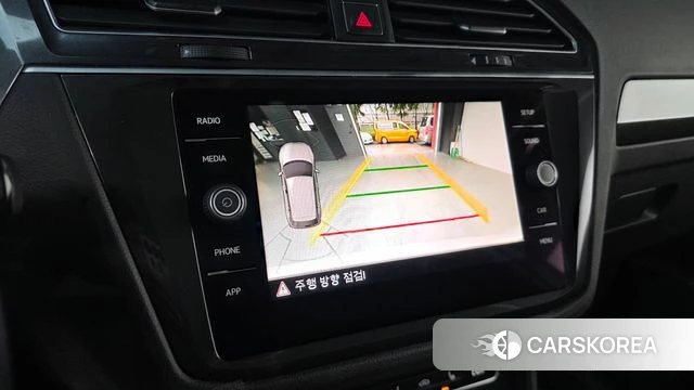 Volkswagen Tiguan second Generation 2018 Белый из Кореи, фото 6