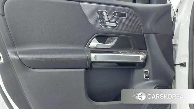 Mercedes-Benz GLB-Class X247 2021 Белый из Кореи, фото 6