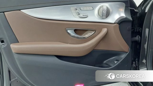 Mercedes-Benz E-Class W213 2021 Серый из Кореи, фото 6