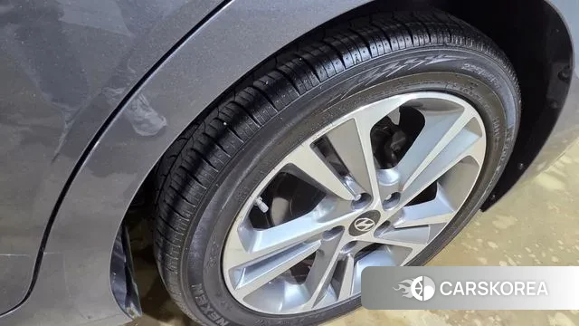 Hyundai Avante AD 2018 Серый из Кореи, фото 6