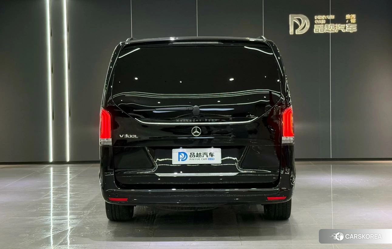 Mercedes-Benz V-class 2024 Черный из Китая, фото 6