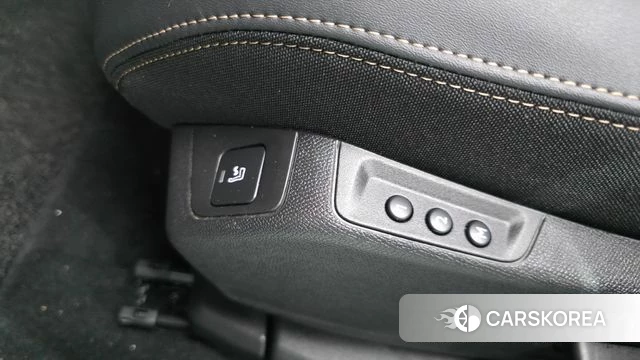 Peugeot 5008 second generation 2022 Серый из Кореи, фото 6