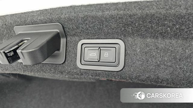 Audi A6 (C8) 2022 Белый из Кореи, фото 6