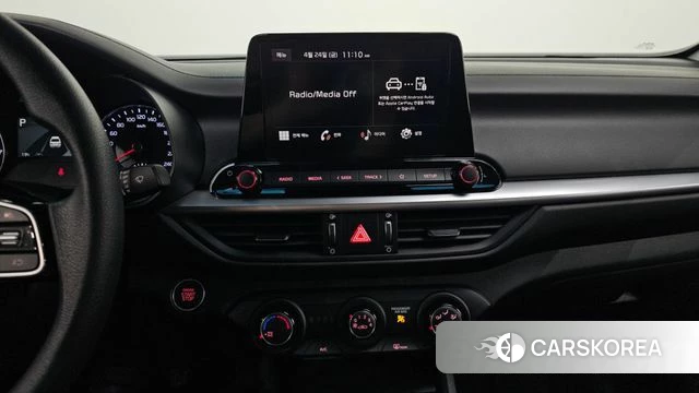 Kia The New K3 2nd generation 2024 Белый из Кореи, фото 6