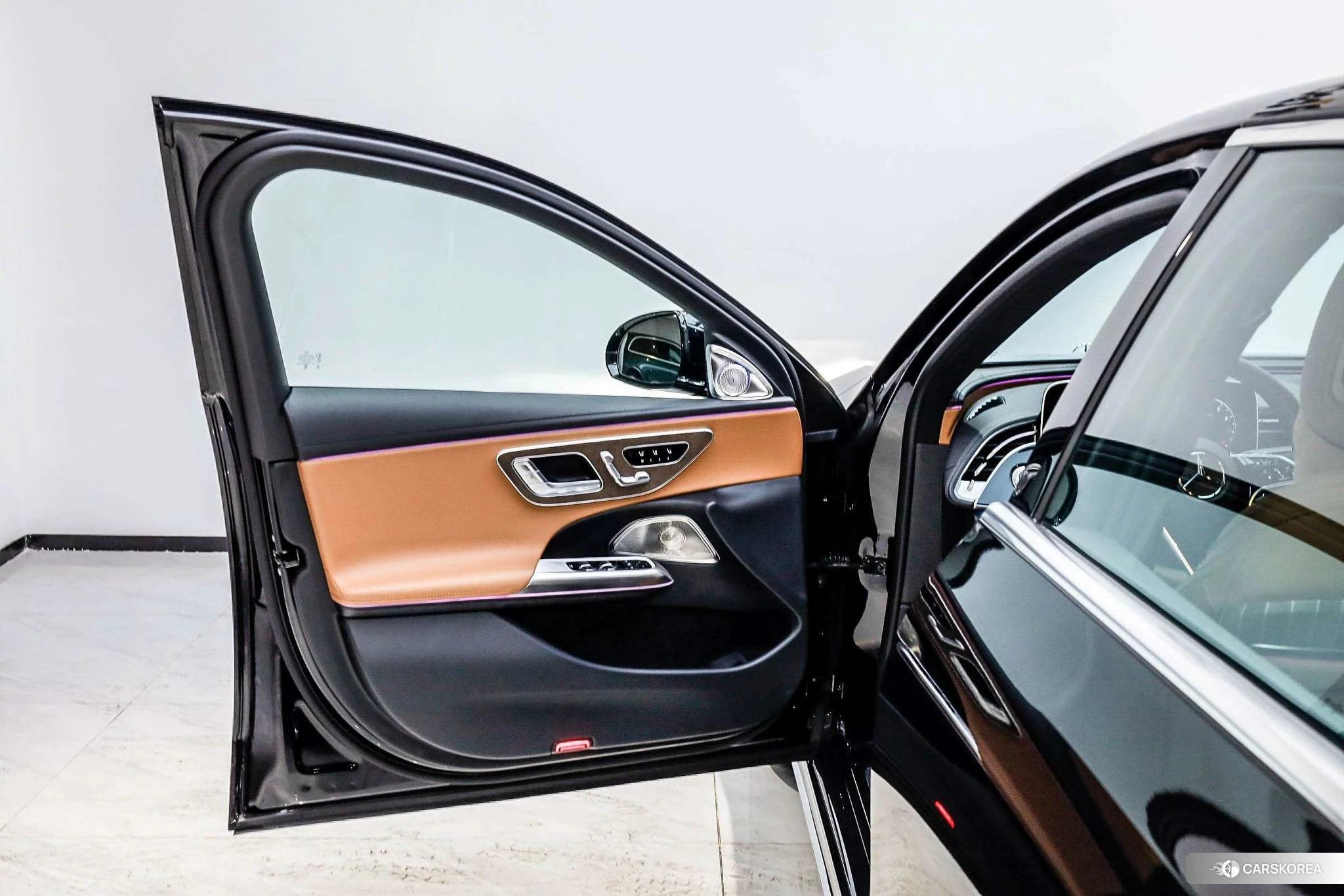 Mercedes-Benz E-class 2025 Черный из Китая, фото 6