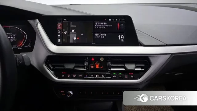 BMW 1 Series (F40) 2021 Черный из Кореи, фото 6