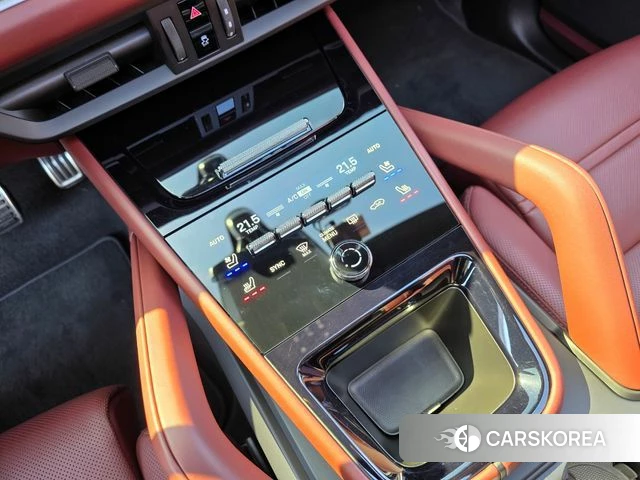 Porsche Cayenne (PO536) 2025 Белый из Кореи, фото 6