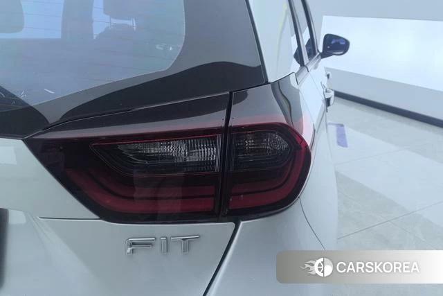 Honda Fit 2023 Белый из Китая, фото 6