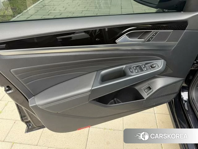 Volkswagen Passat 2023 Черный из Китая, фото 6