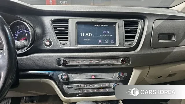 Kia The New Carnival 2018 Белый из Кореи, фото 6