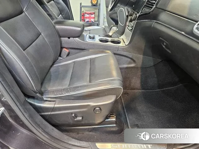 Jeep Grand Cherokee 2019 Серый из Кореи, фото 6