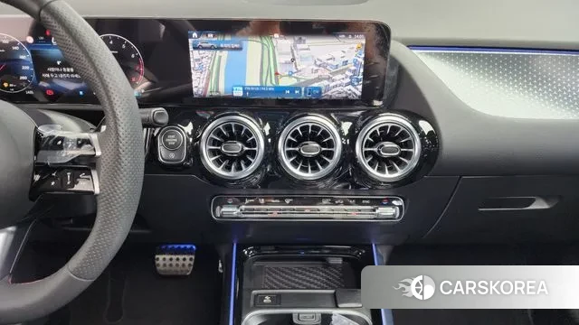 Mercedes-Benz GLA - Class H247 2025 Черный из Кореи, фото 6