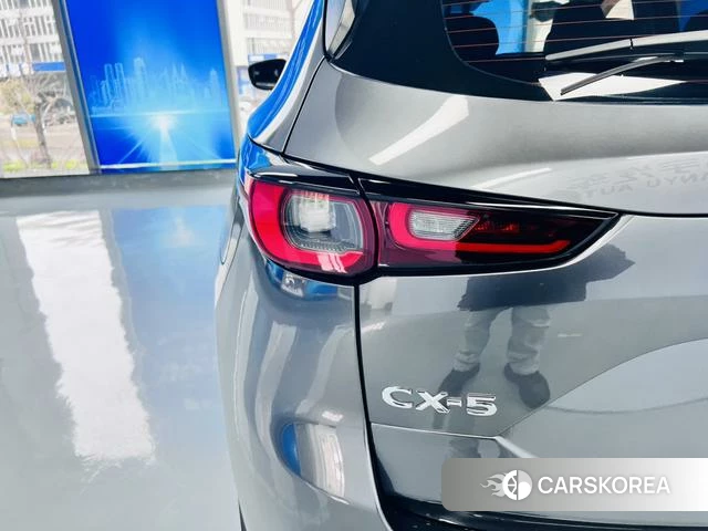 Mazda CX-5 2022 Темно-серый из Китая, фото 6