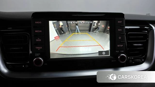 Kia Stonic 2018 Белый из Кореи, фото 6
